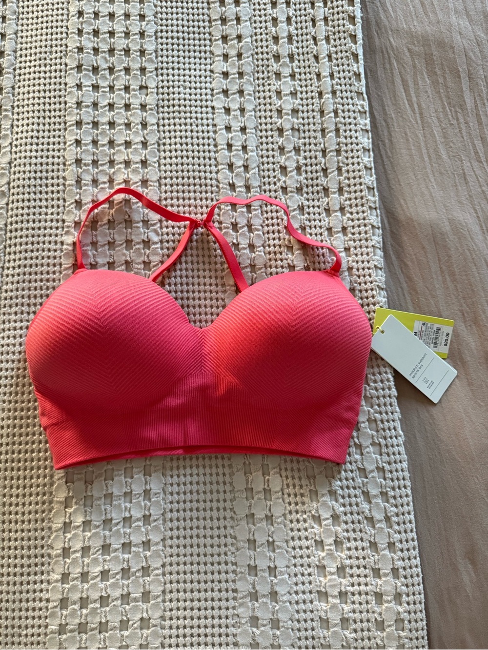 NEW all in motion Seamless Padded Bralette in Coral Pink Size M